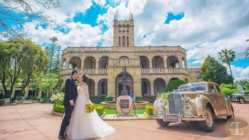 Gold Rolls-Royce Juliet wedding car
